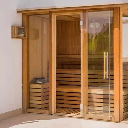 Chalet Malaga فيلة إِستيبونا